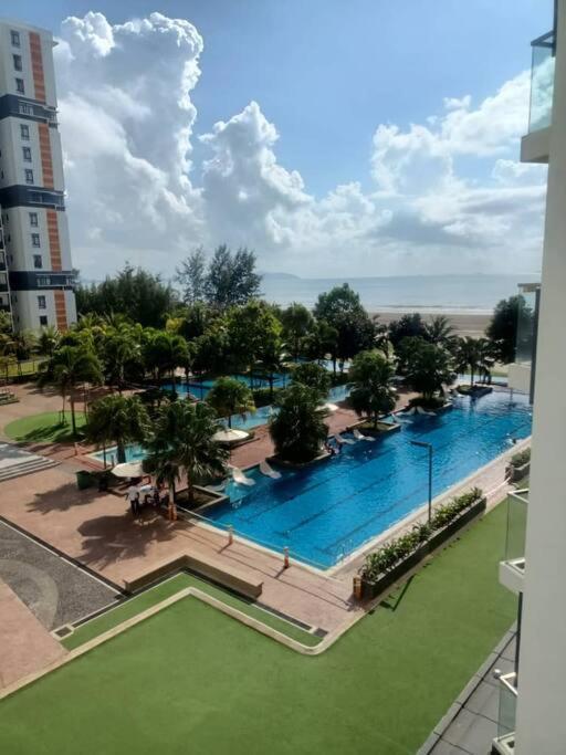Timurbay Seafront Residence By Ozzy Azizi Kuantan Zewnętrze zdjęcie